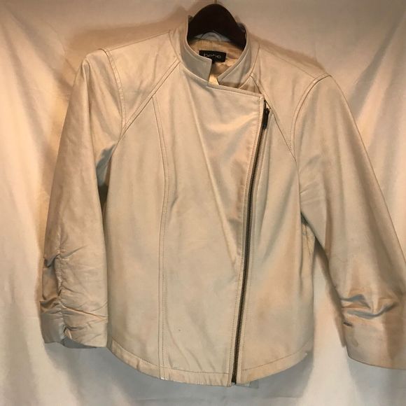 Bebe Ivory 100% genuine leather motor asymmetric jacket with ruched sleeves s - Picture 4 of 11